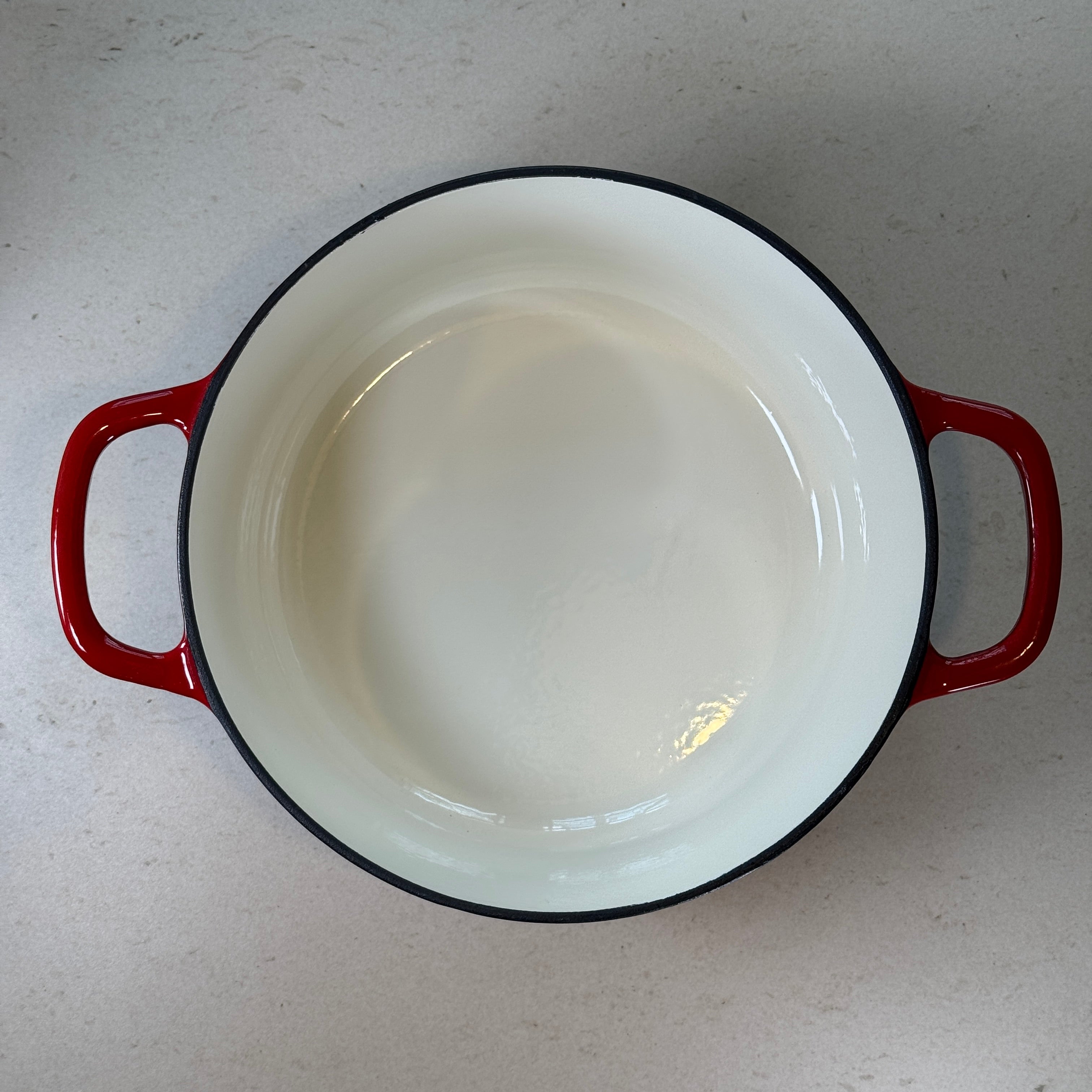 Cocotte ronde en fonte émaillée – Rouge Cerise