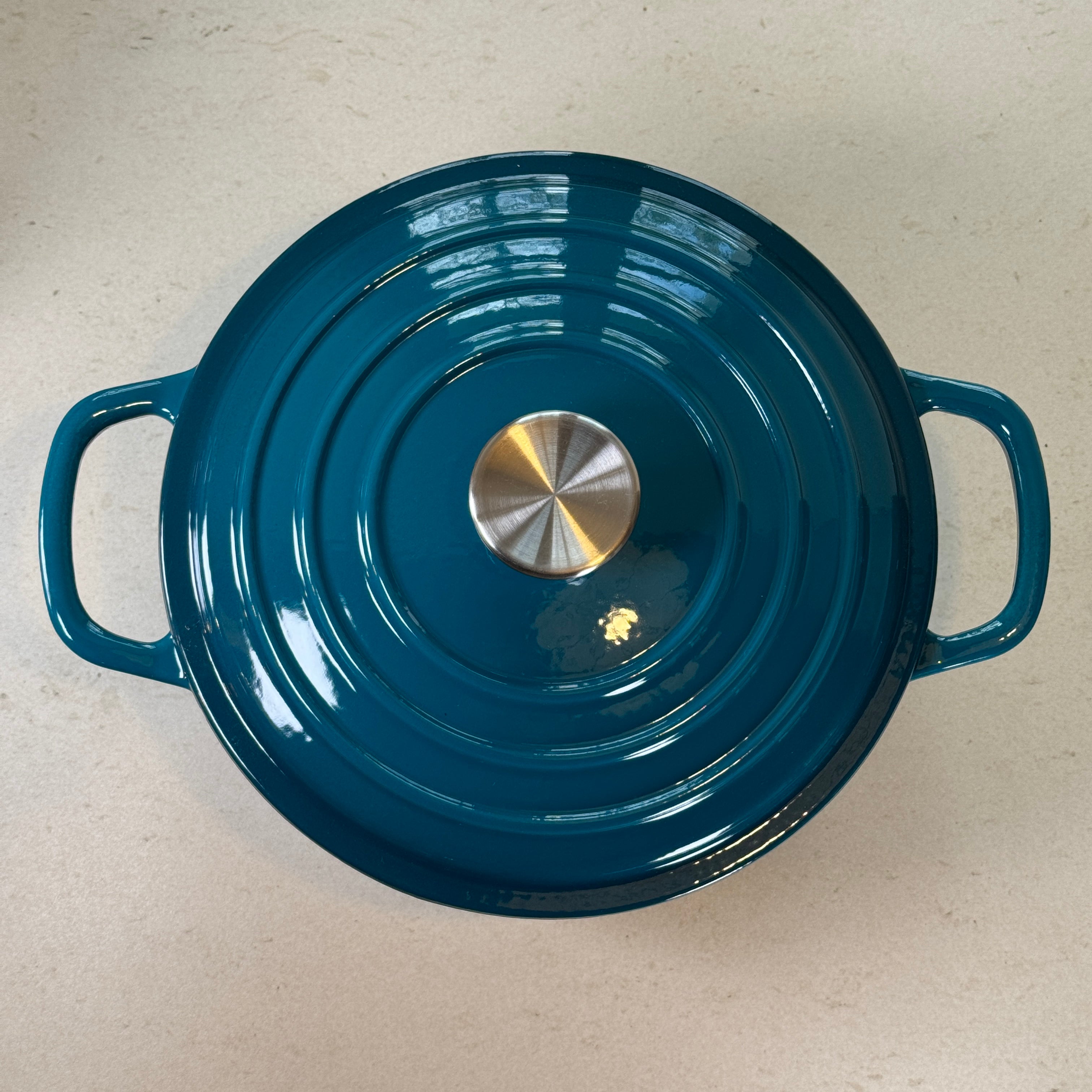 Cocotte ronde en fonte émaillée – Bleu Cyan