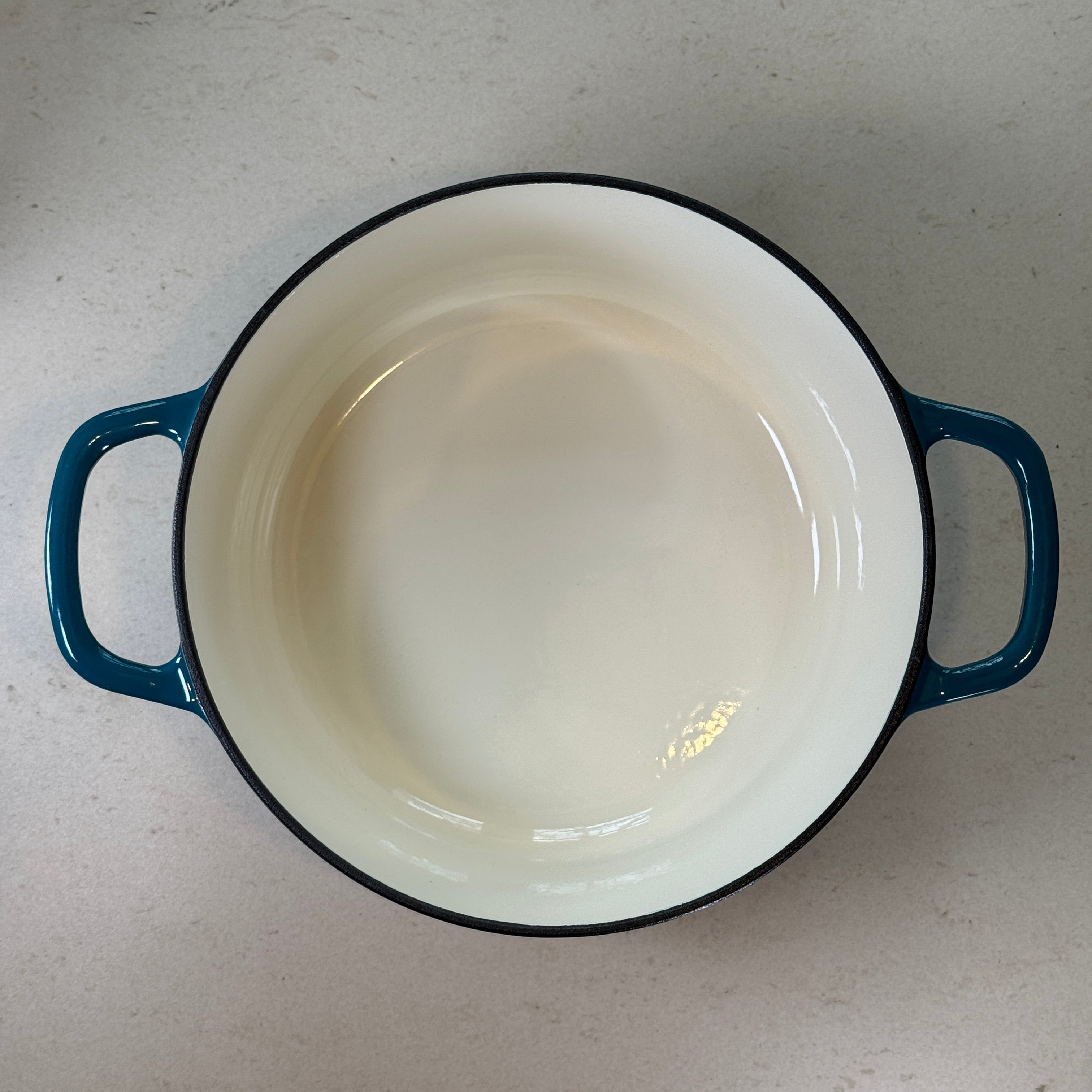 Cocotte ronde en fonte émaillée – Bleu Cyan