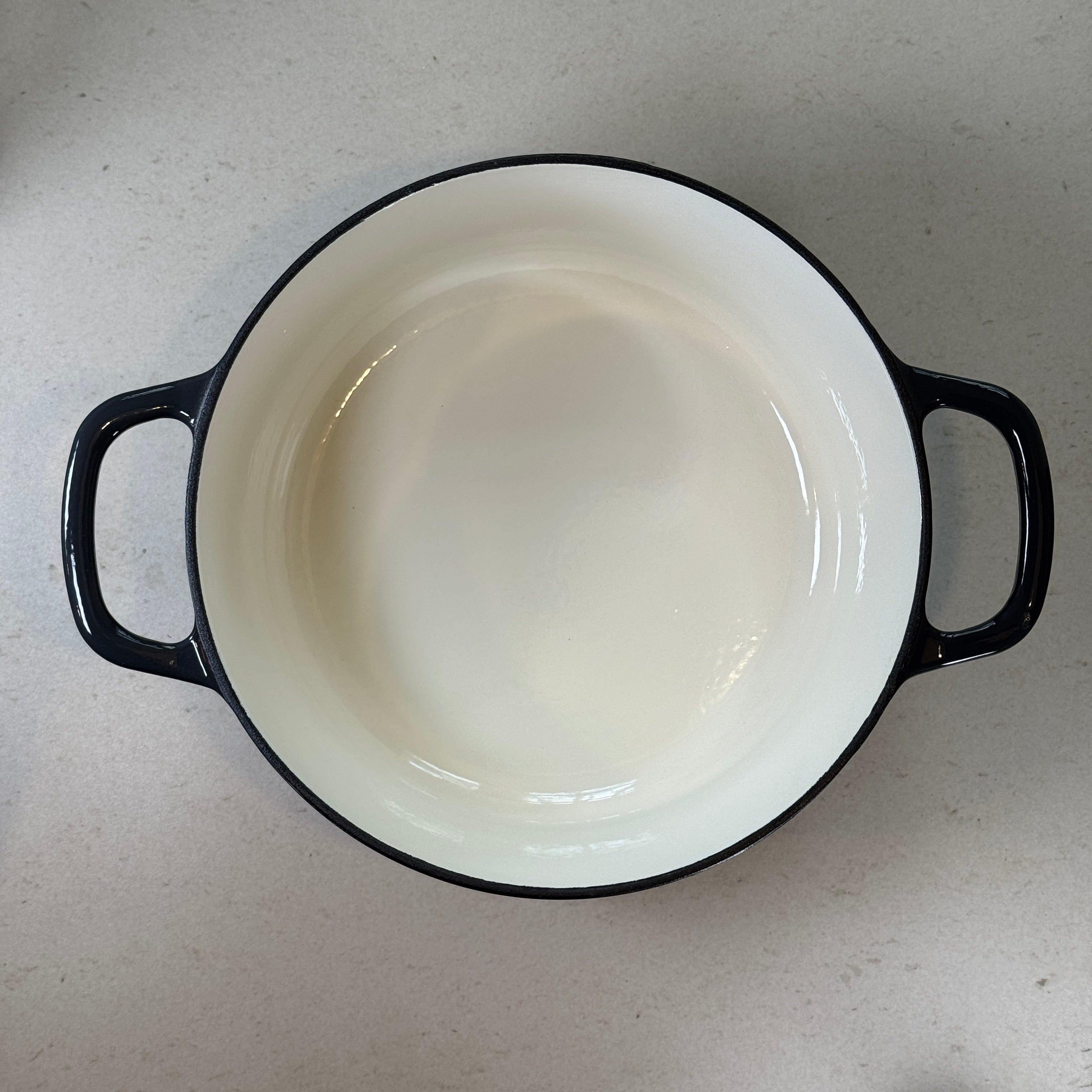 Cocotte ronde en fonte émaillée – Gris Truffe