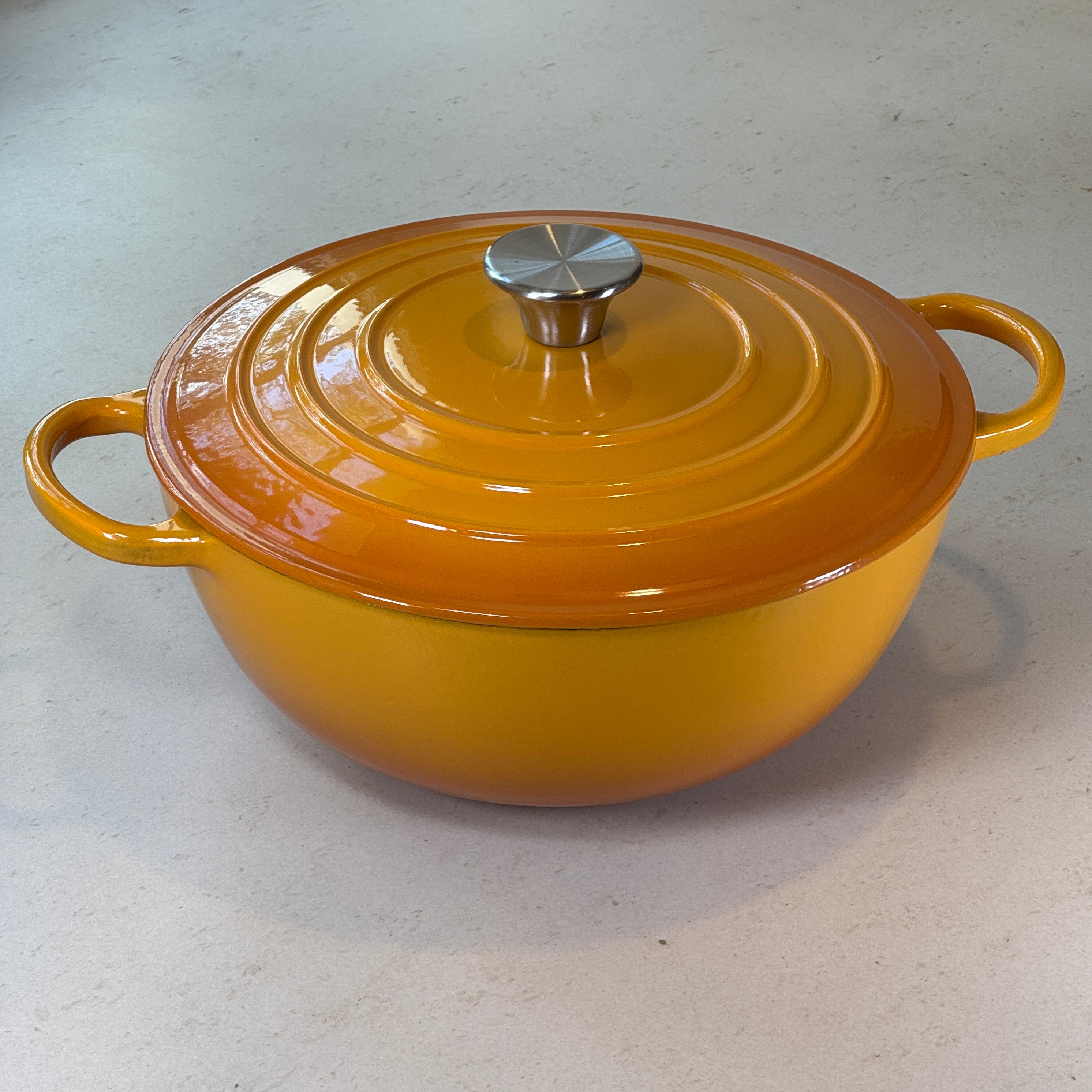 Round enameled cast iron pot – Mustard Yellow