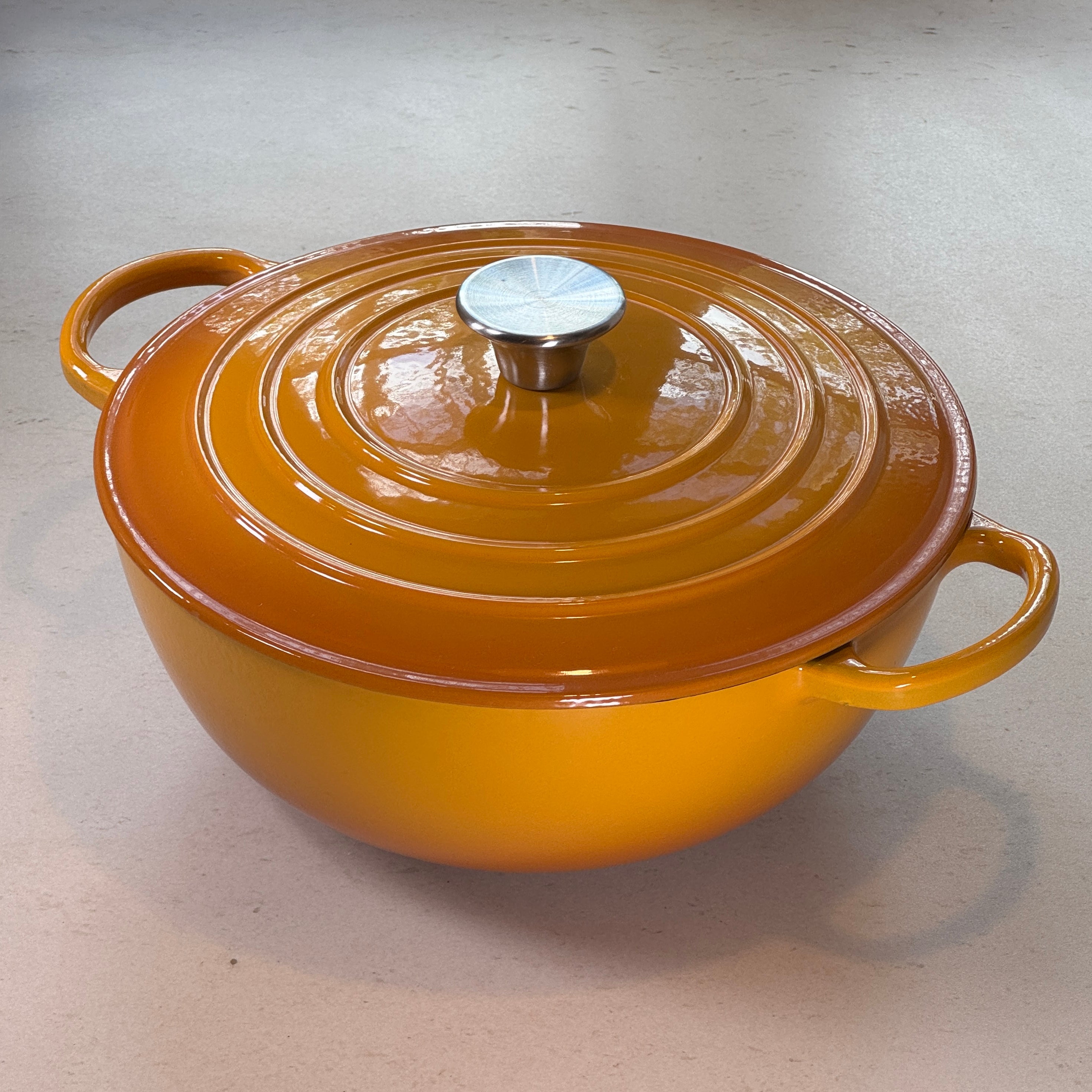 Round enameled cast iron pot – Mustard Yellow