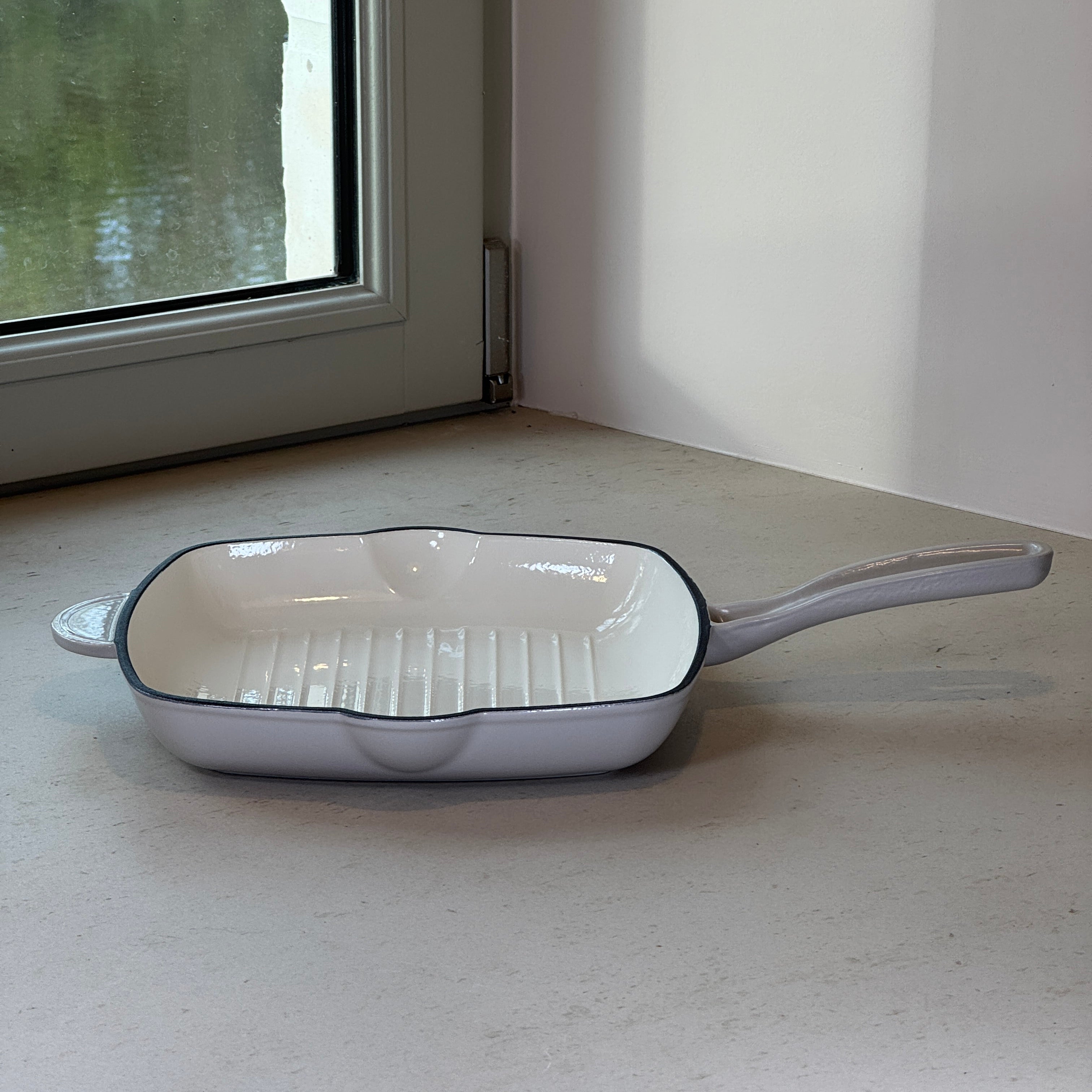 Grill carré en fonte émaillée - Gris Meringue