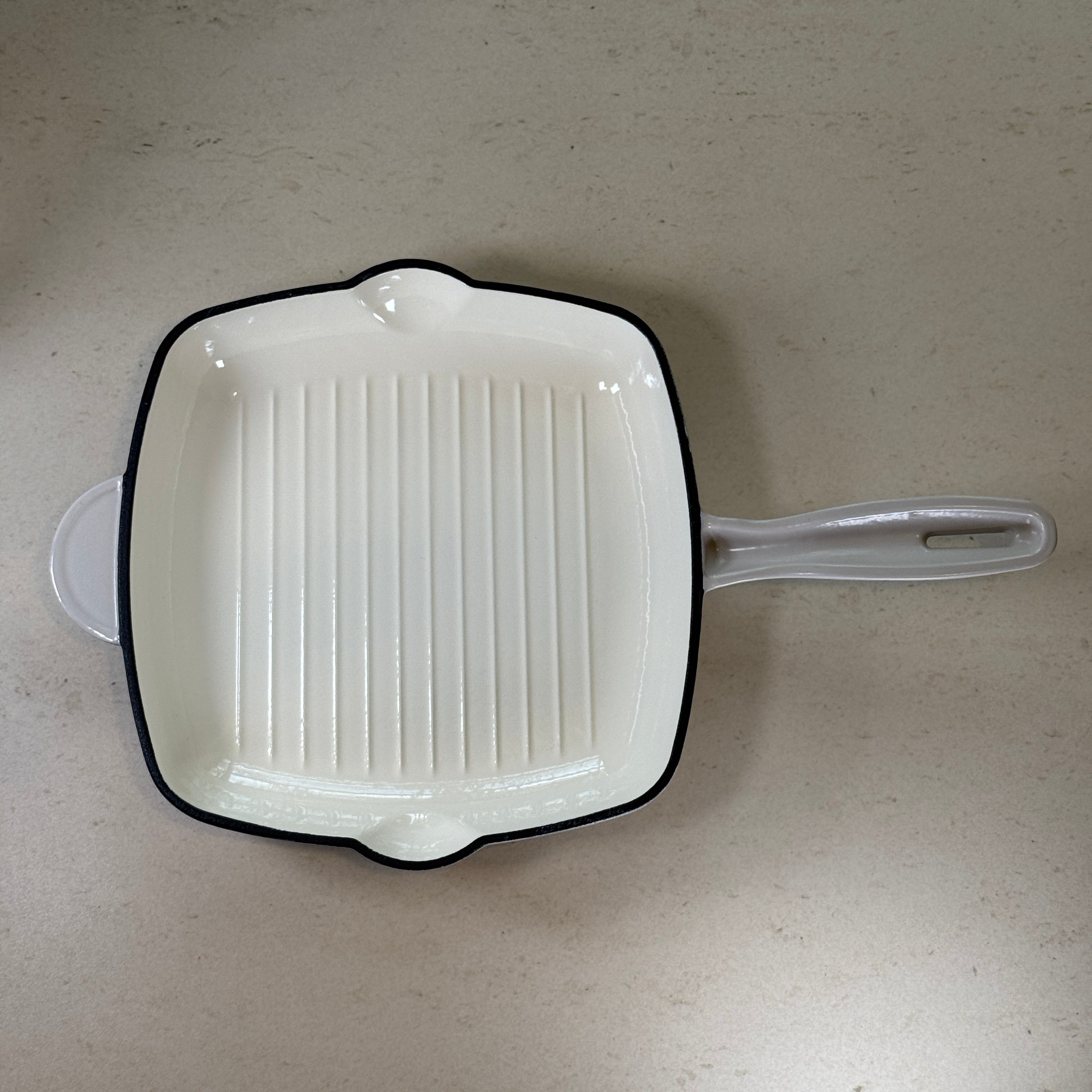 Grill carré en fonte émaillée - Gris Meringue