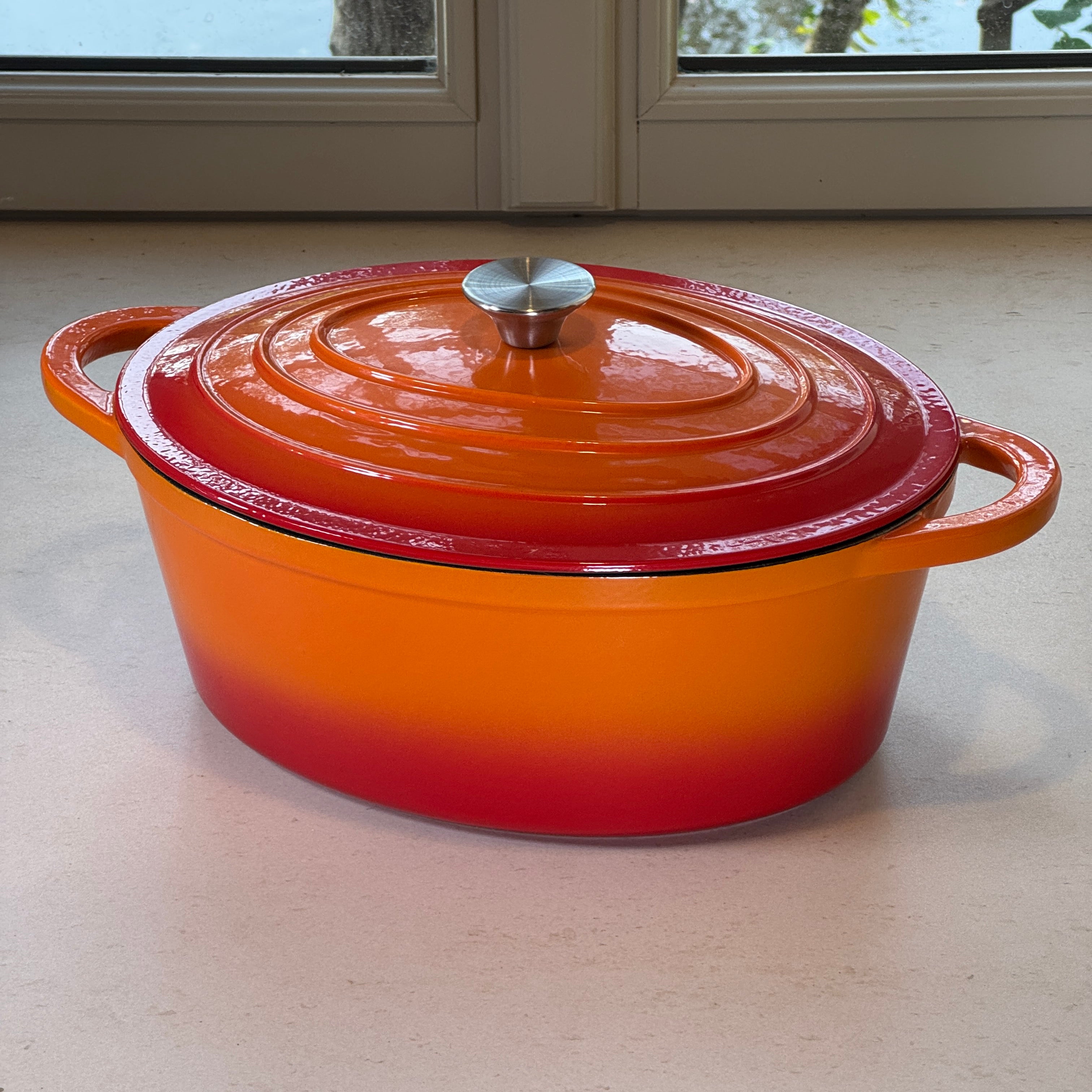 Cocotte ovale en fonte émaillée – Orange
