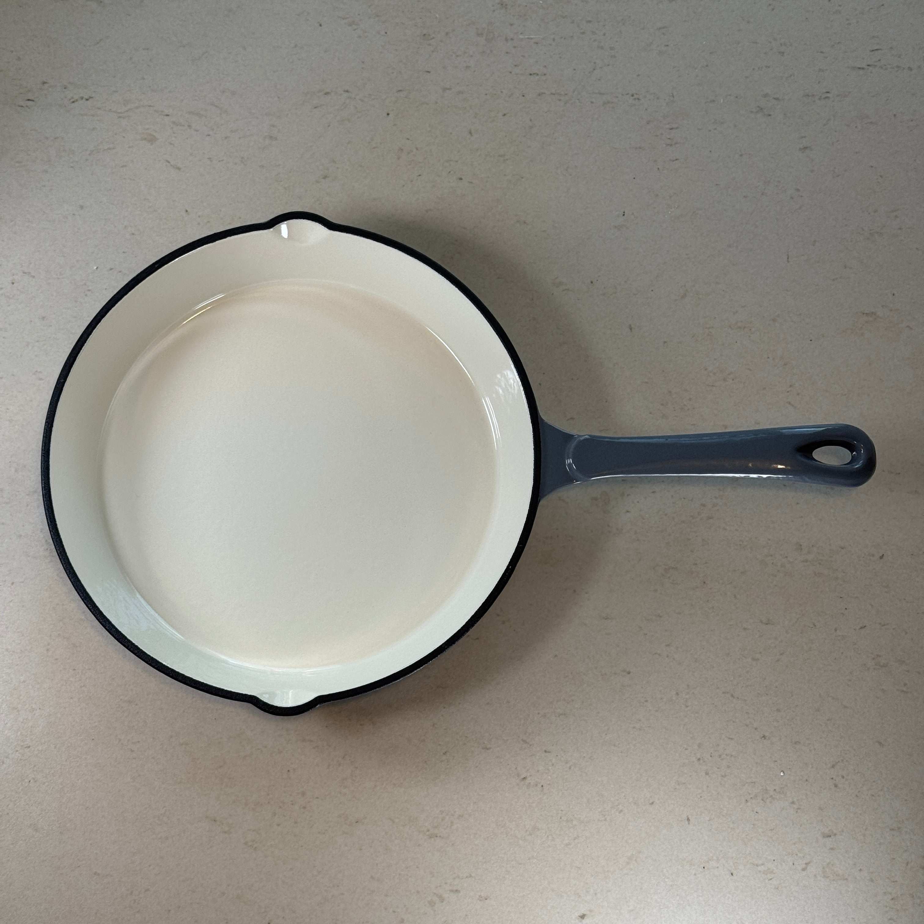 Poêle ronde en fonte émaillée – Gris Anthracite