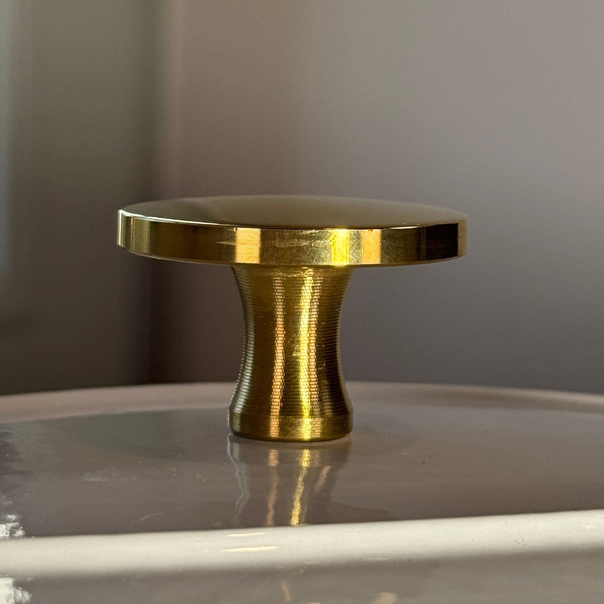 Boutons dorés brillant adaptable sur tous les couvercles