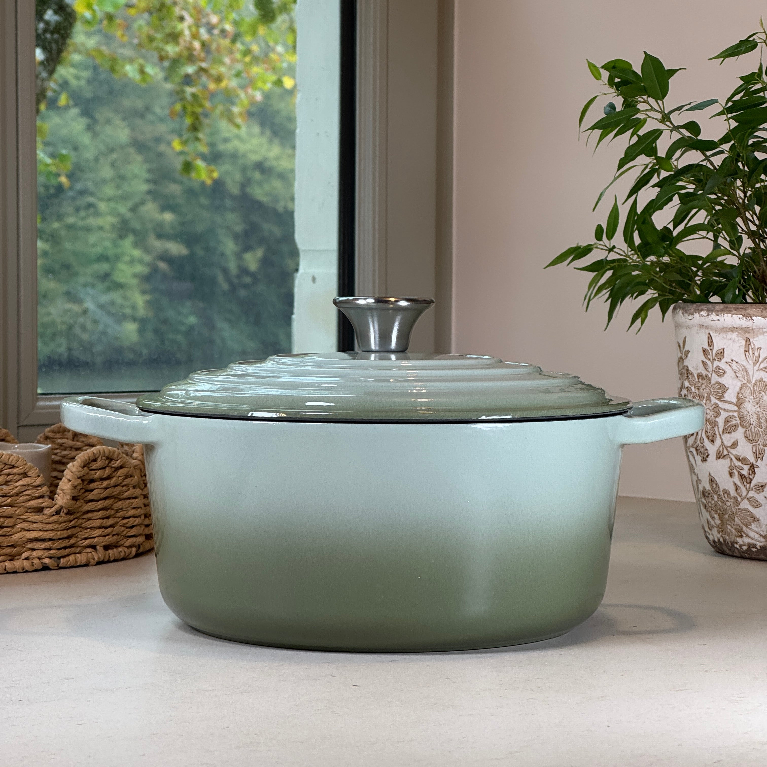 Cocotte ronde fonte émaillée vert sauge