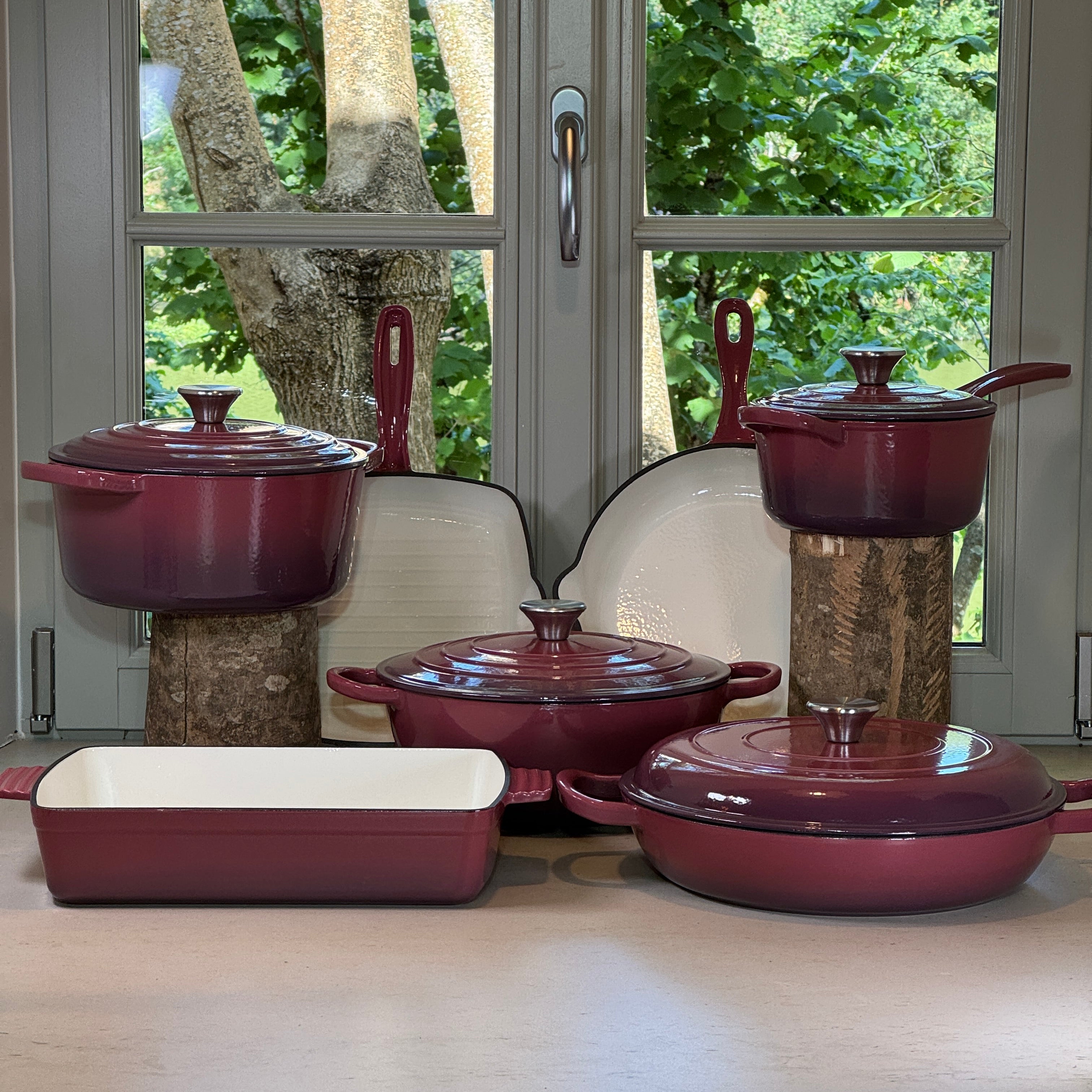 Ensemble sept pièces fonte émaillée figue