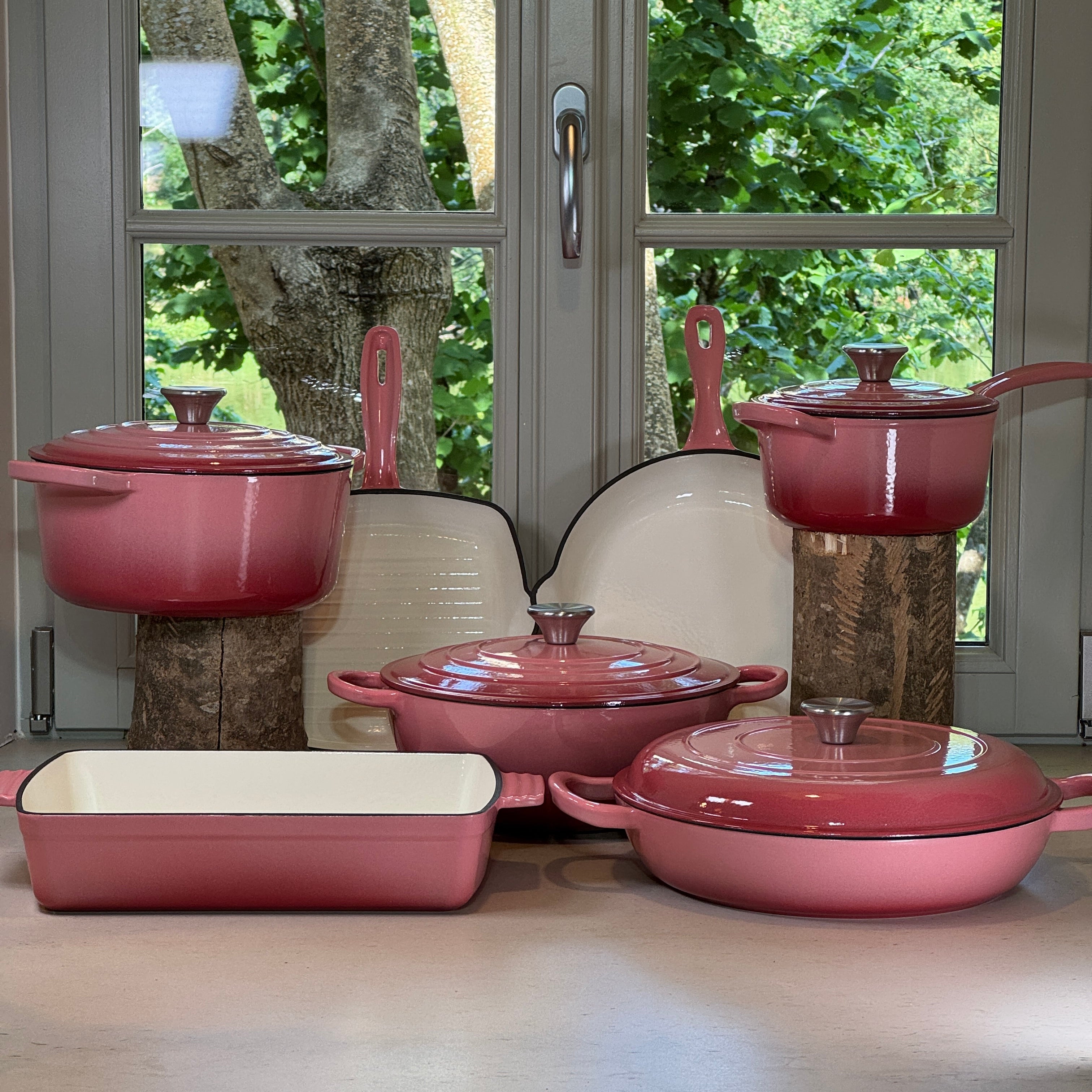 Ensemble sept pièces fonte émaillée rose