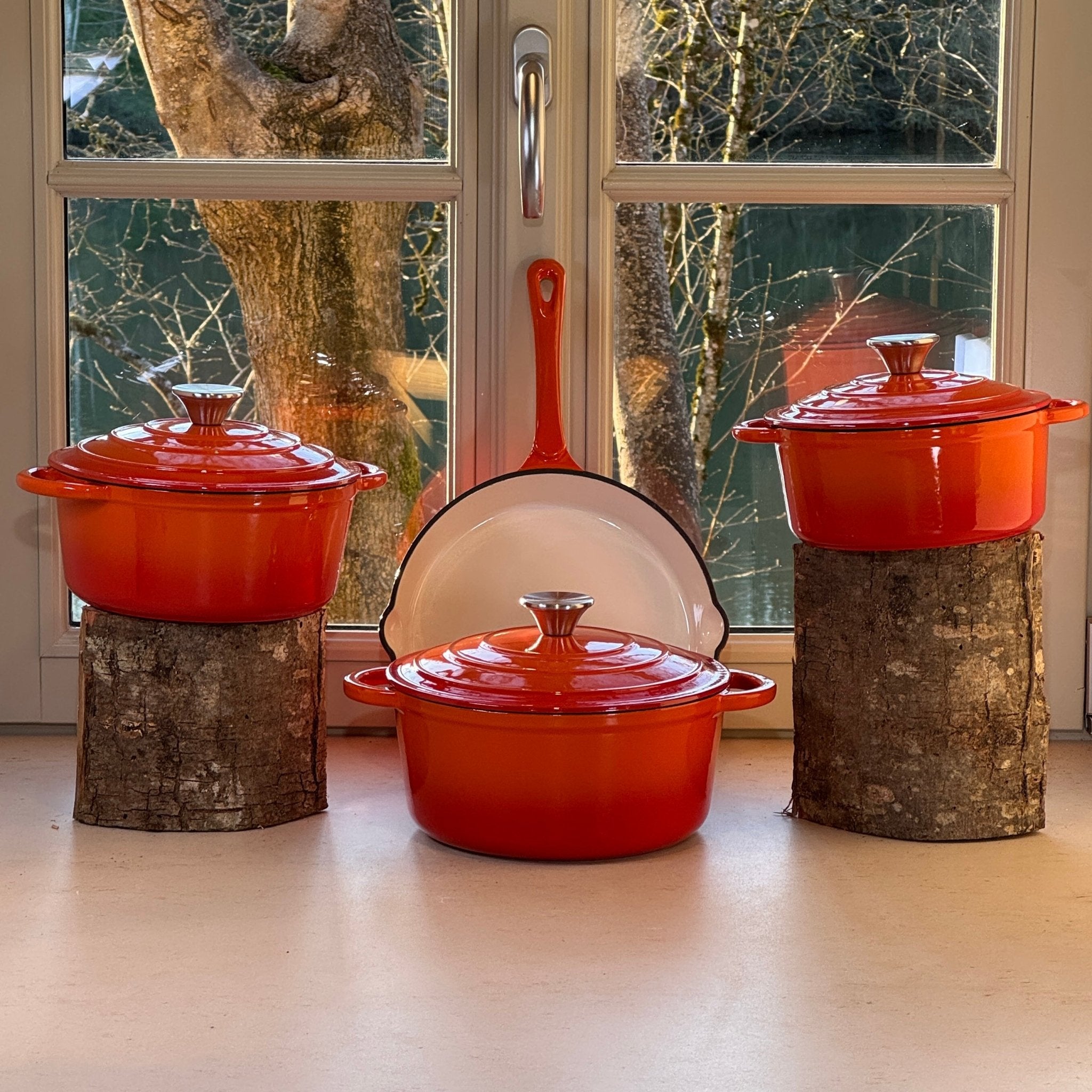 4-teiliges emailliertes Gusseisen-Set – Orange