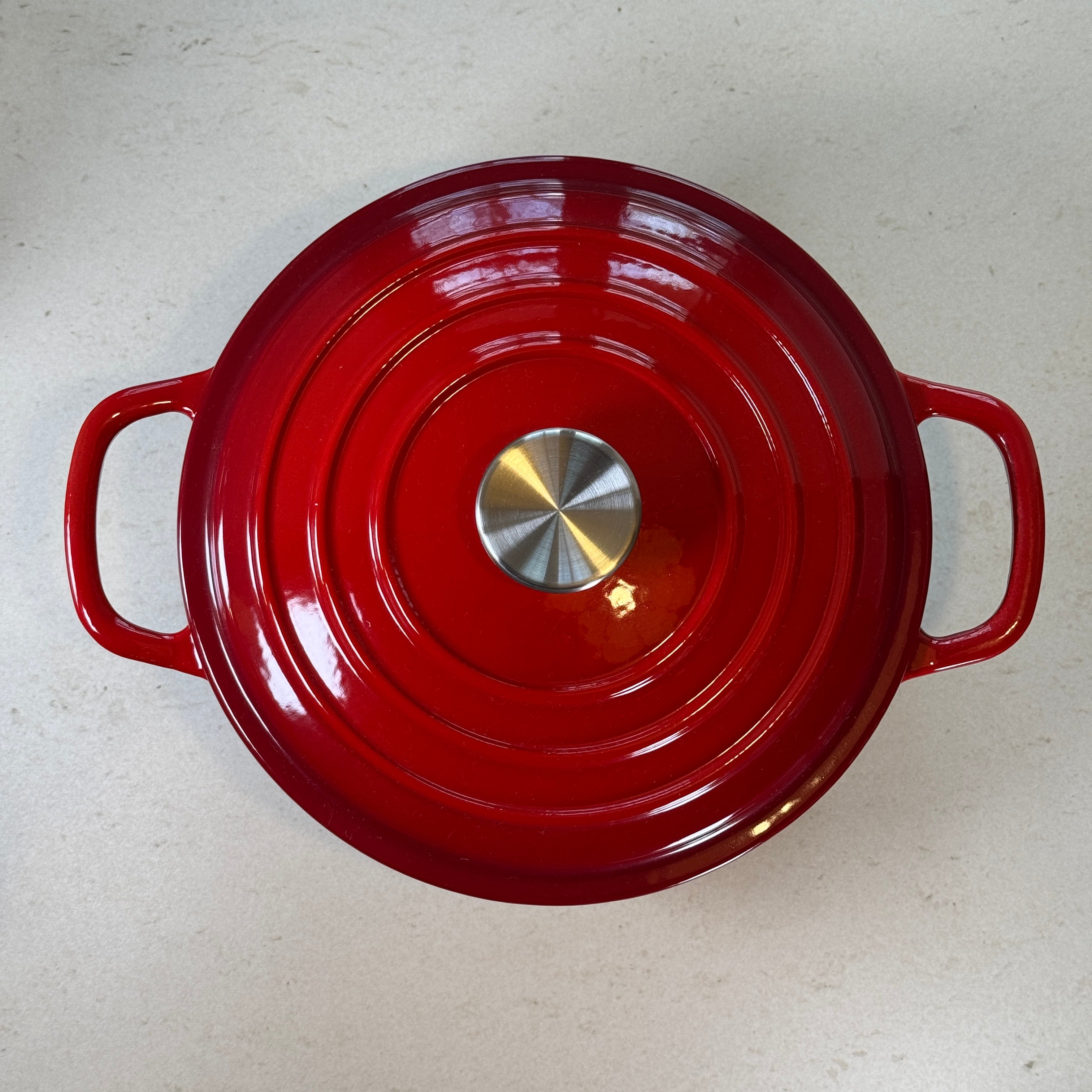 Cocotte ronde en fonte émaillée – Rouge Cerise
