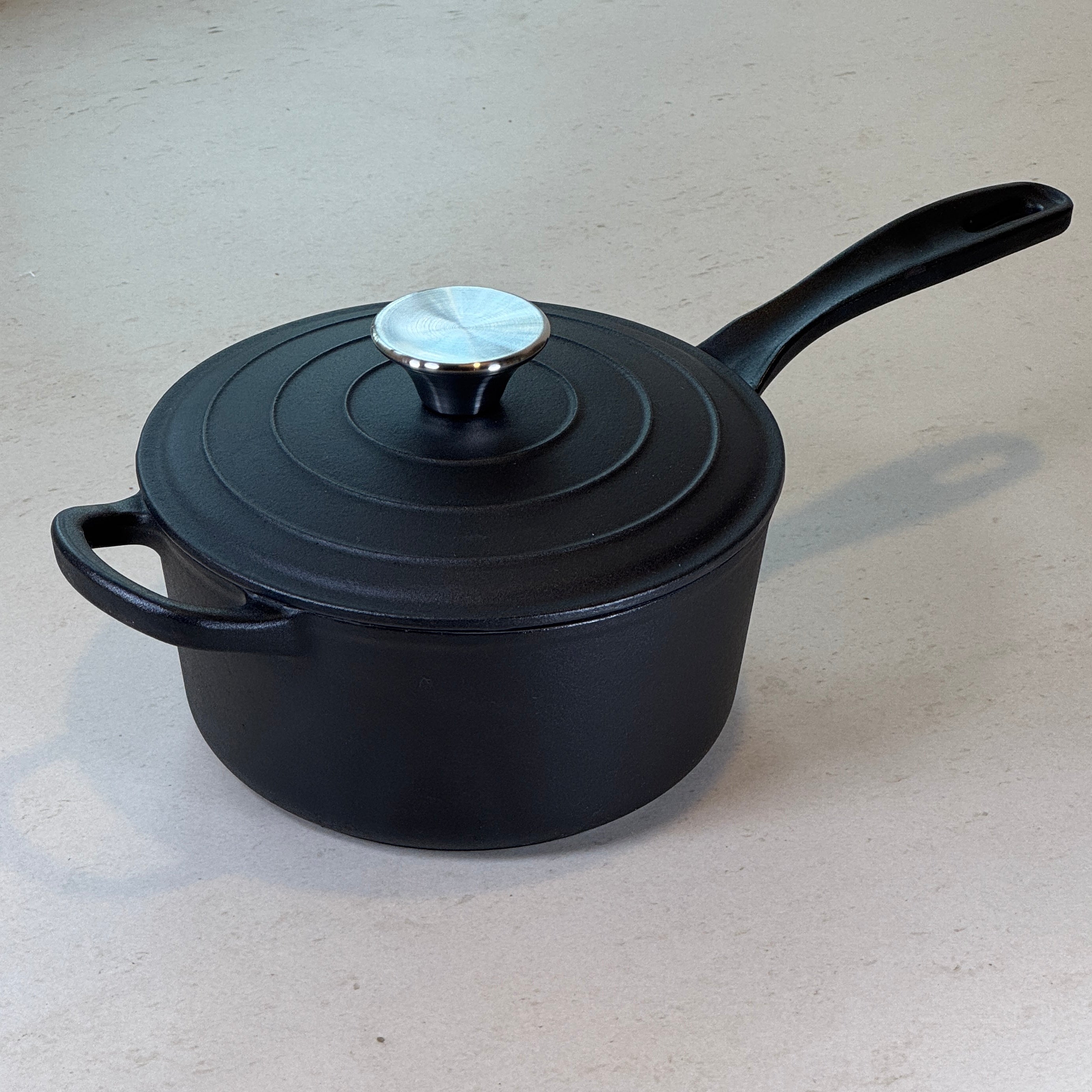 Casserole ronde en fonte – Noir Mat