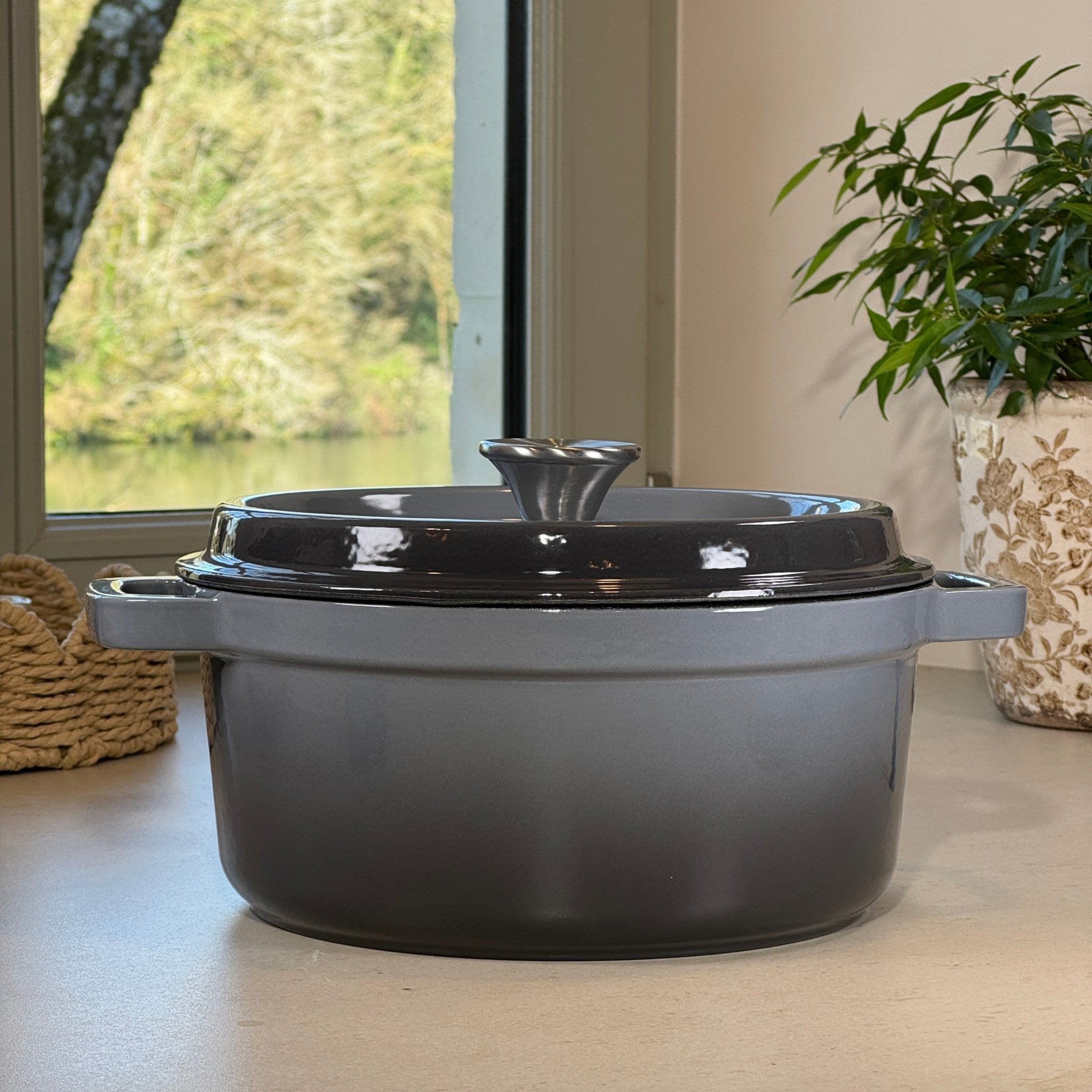 Cocotte classique ronde fonte émaillée gris anthracite