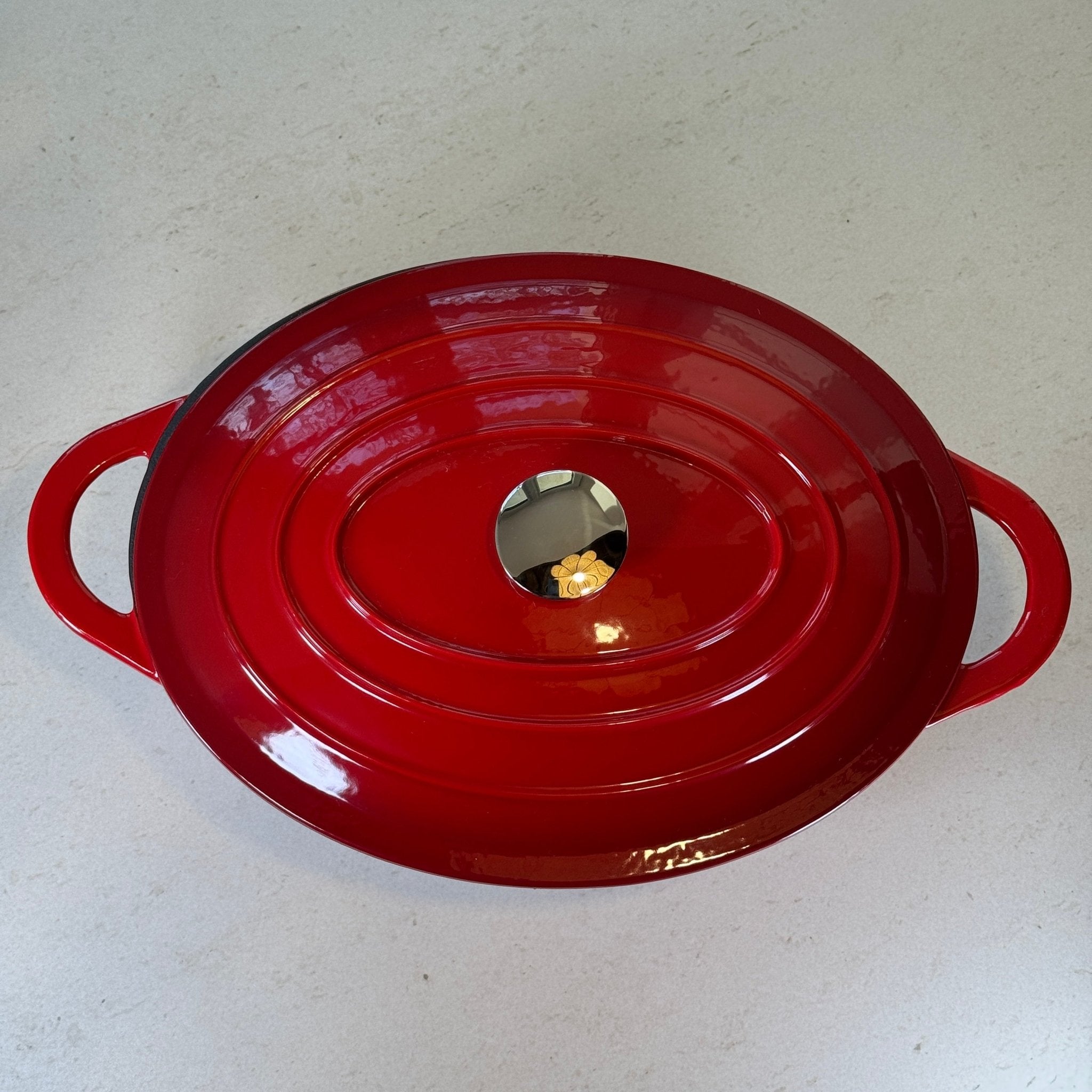 Cocotte ovale en fonte émaillée Rouge Cerise avec couvercle épais pour cuisson douce et régulière