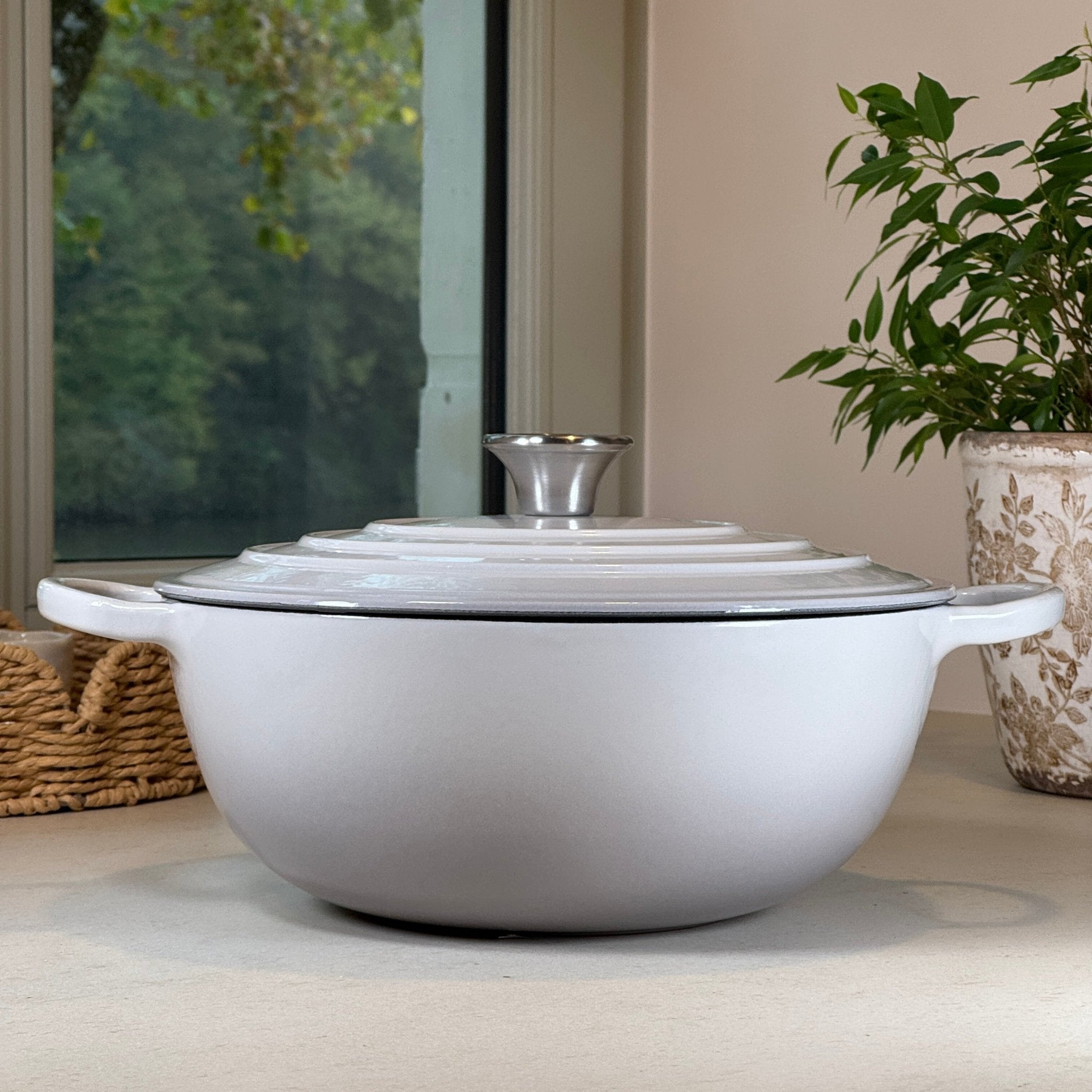 Marmite en fonte émaillée Gris Meringue 26 cm idéale pour soupes, bouillons et plats mijotés