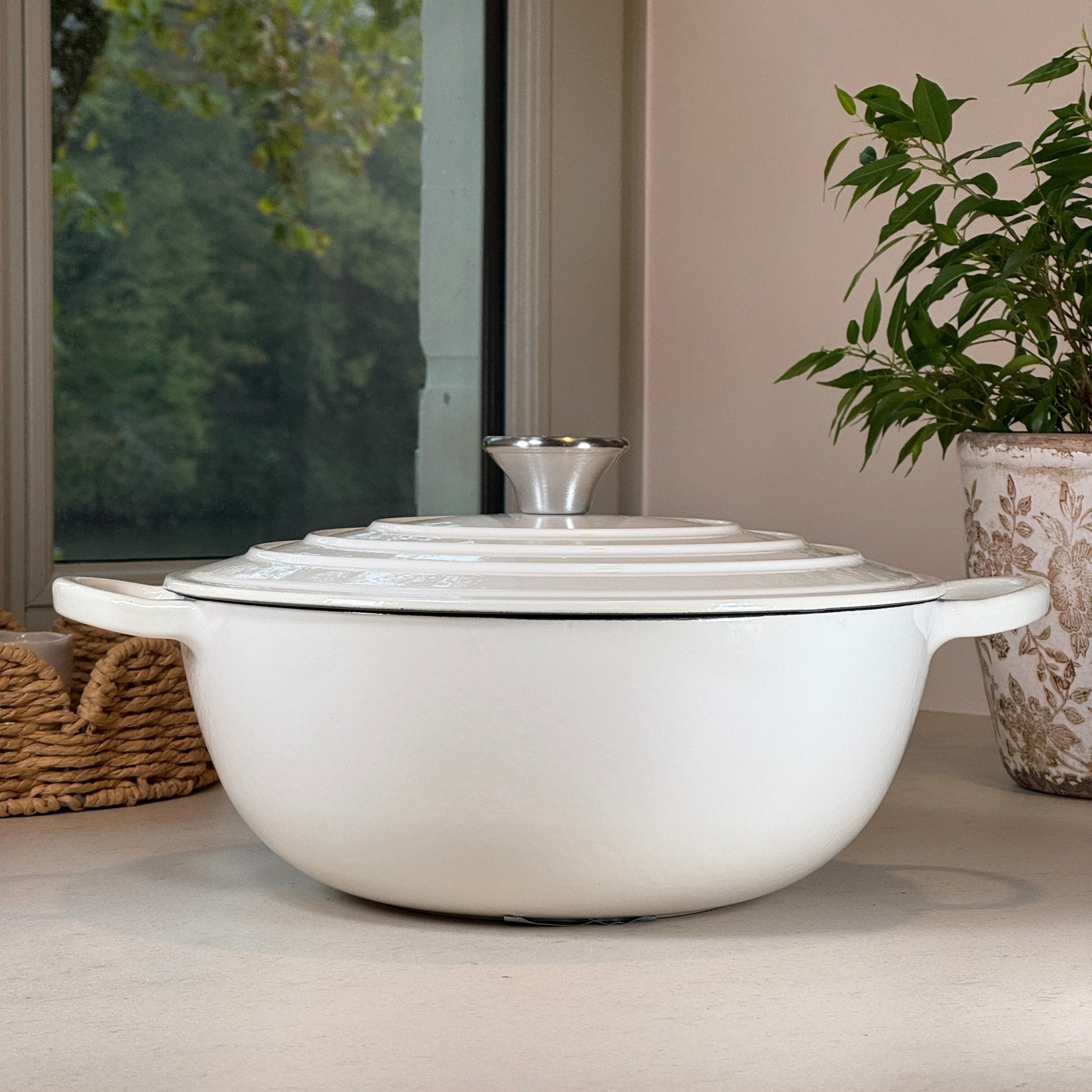 Marmite ronde fonte émaillée blanche