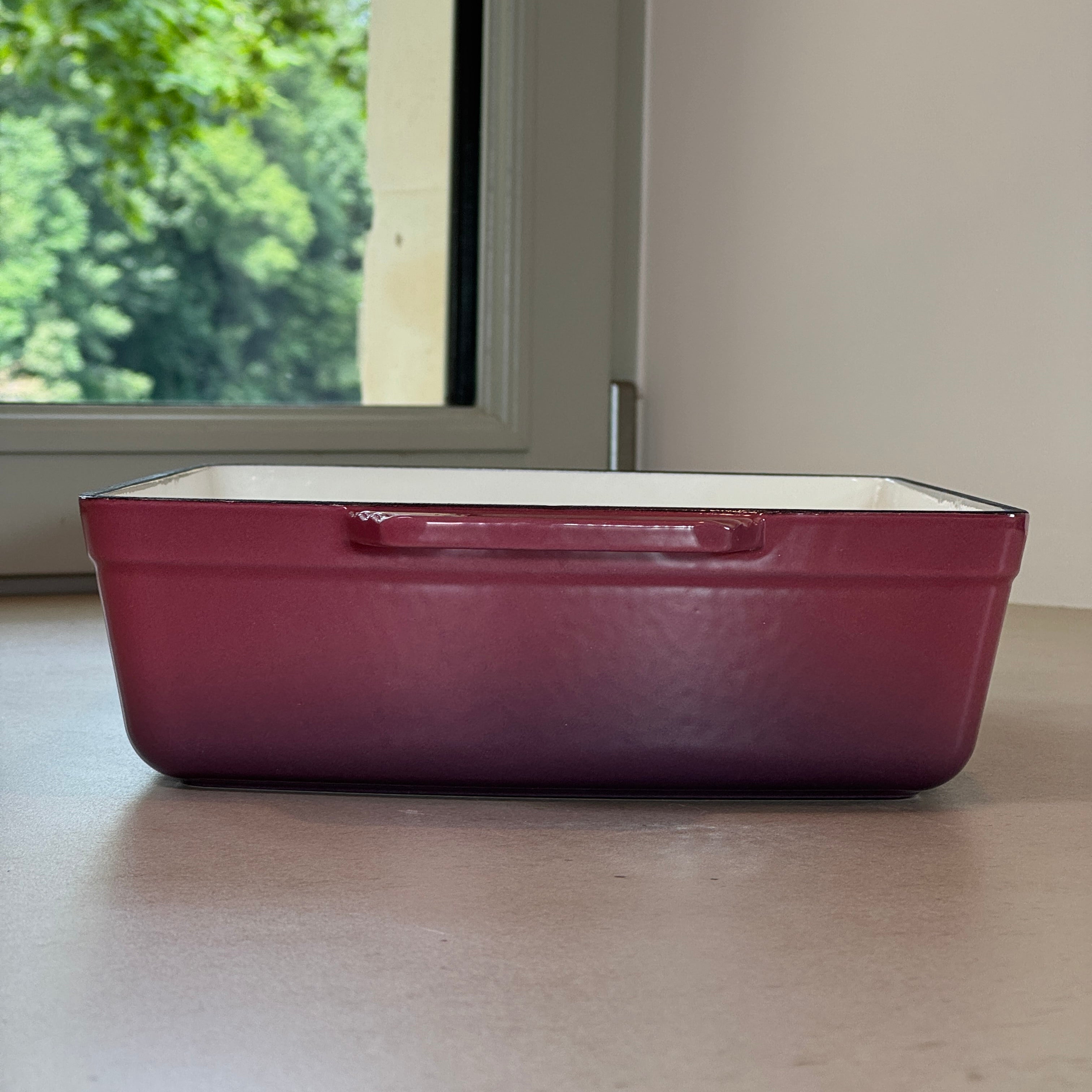 Plat à rôtir en fonte émaillée figue grande capacité idéal pour gratins, lasagnes et plats familiaux au four